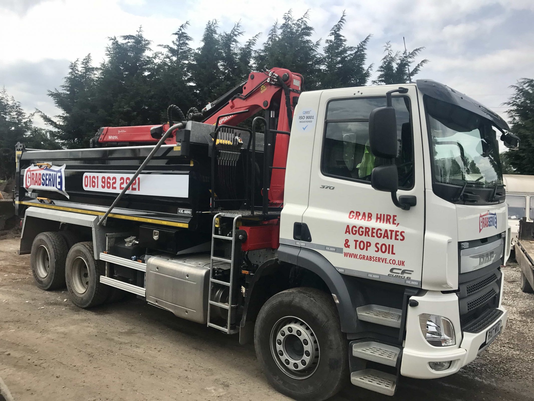 Grabserve grab wagon from front