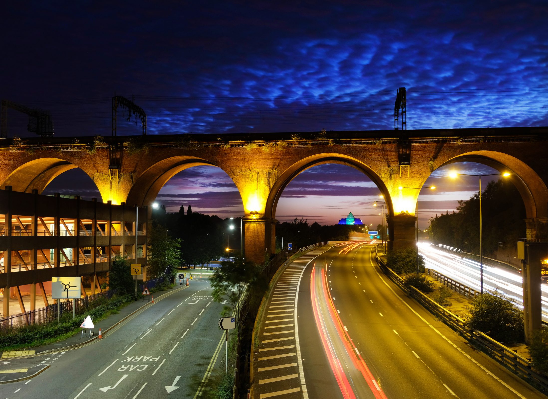 Grabserve Manchester at dusk